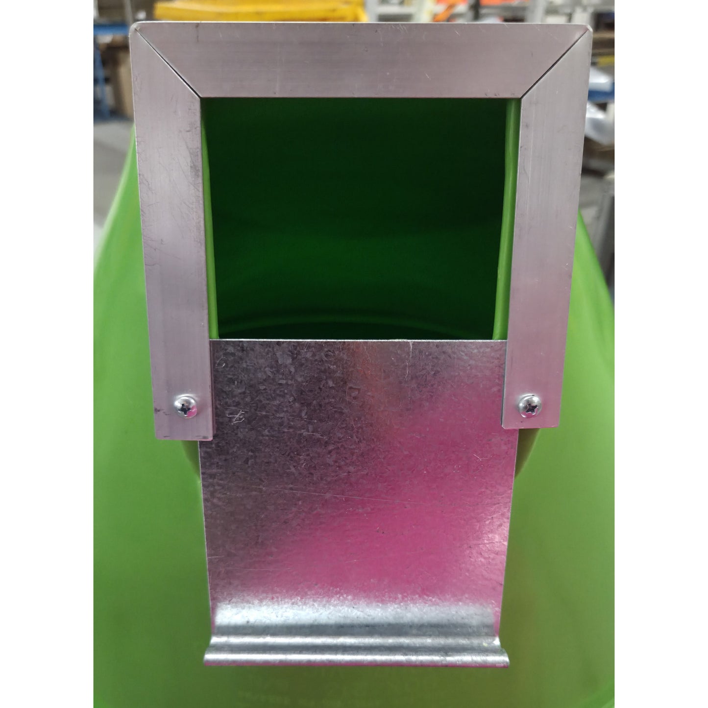 200 litre Silo & Galvanised Stand - Green - Larger Feed