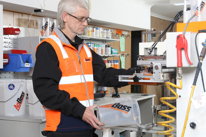 How does screen printing work?