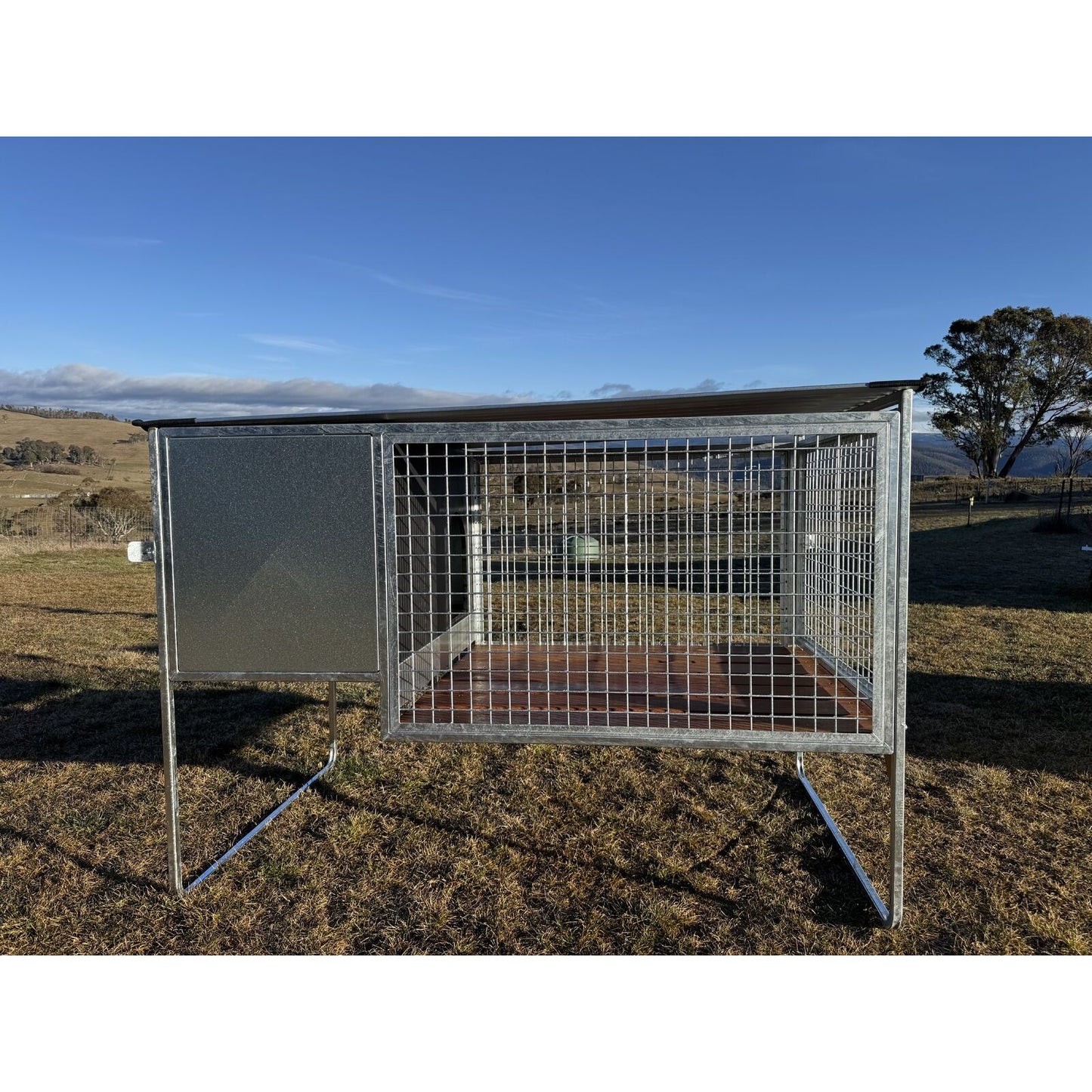 SDK Raised Dog Kennel 1 Bay Flat Pack